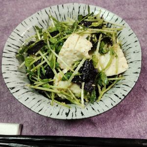 M＊Pの作ってみた!投稿(包丁不要！【豆苗と豆腐のチョレギサラダ】5分で完成♪)
