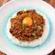 夏野菜と納豆で作る！ヘルシーで激ウマの『キーマカレー』