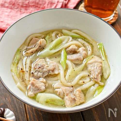 【レンジだけ！鶏肉とネギの旨塩うどん】包丁もまな板も無し♡