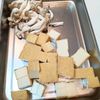 手軽に栄養補給！煮干し粉で厚揚げとこんにゃくの煮物の工程2