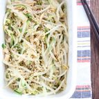 缶詰で作り置き。鶏ささみともやしのナムル