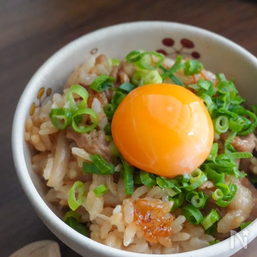 【冷めてもおいしい】しめじと豚バラ肉の味噌あじ炊き込みご飯
