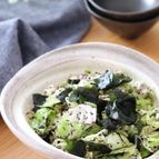 簡単！4つの材料混ぜるだけ♡春キャベツとわかめのゆかりナムル