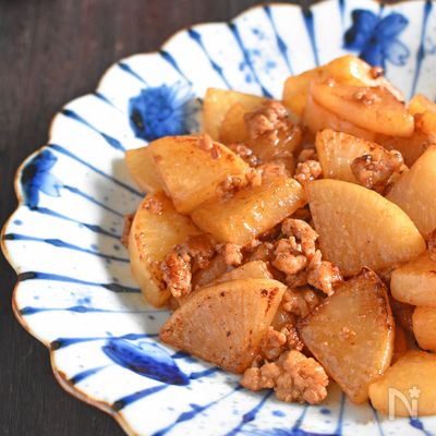 【ご飯が進む！】大根とひき肉のオイスター炒め