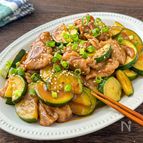 ご飯がすすむ！【豚こまとズッキーニの生姜焼き】
