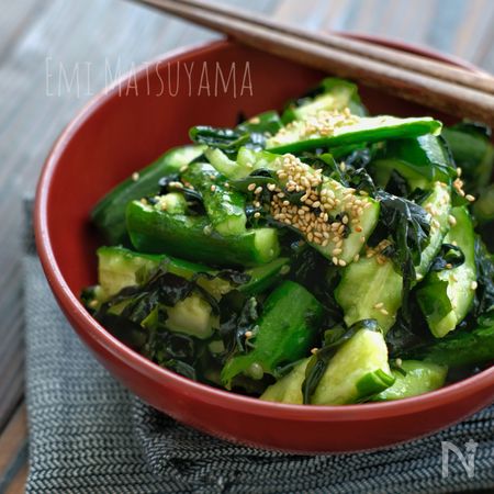 戻し不要 カットわかめとたたききゅうりのやみつき漬け By 松山絵美 レシピサイト Nadia ナディア プロの料理家のおいしいレシピ