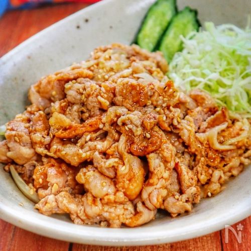 ご飯が進む♪【新玉ねぎと豚こまのピリ辛味噌炒め】