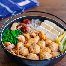 めんつゆでお手軽!鶏団子と鶏肉すき鍋