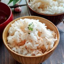 おかわり必須♪干しエビの旨塩炊き込みご飯
