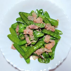 ふうかの作ってみた!投稿(【さやえんどうのペペロンチーノ風】)