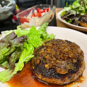 みっさキッチンの作ってみた!投稿(【和風オニオンソースのハンバーグ】旦那が喜ぶ絶品おかず♡)