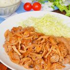 子供ウケ抜群！ほんのり甘い豚肉としめじのハニーケチャップ炒め