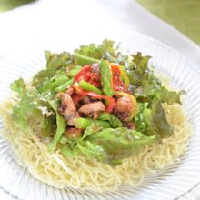 ハニーマスタードチキンdeラーメンサラダ