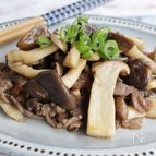 牛肉ときのこの炒め物