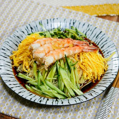 まだまだ暑い「海老、卵、きゅうりの冷やし中華ちぢれ麺」