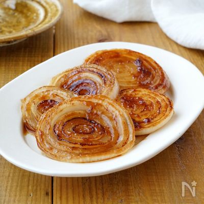 とろっとろ、甘くてジューシー【新玉ねぎのステーキ】