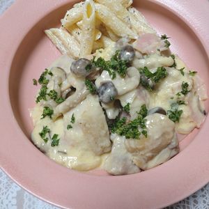 悠の作ってみた!投稿(【カルボナーラチキン】夫も絶賛！絶品クリーム煮アレンジ♬)
