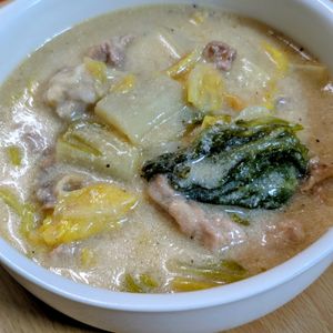 まゆのの作ってみた!投稿(とろ〜りあったまる！豚こまと白菜の中華クリーム煮)