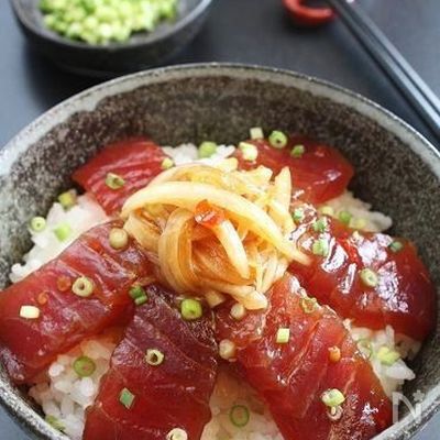 中華風鮪の漬け丼