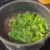 10分で具沢山おかずスープ!【牛肉とニラのかき玉スープ】の工程2