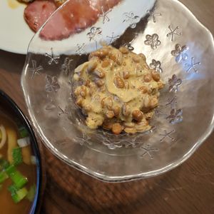 たりおの作ってみた!投稿(1分おつまみシリーズ⑩納豆の旨い食べ方1位(独断)✨🤩✨)