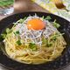 しらすと卵黄の柚子胡椒ワンパンパスタ│白だしの旨味凝縮！