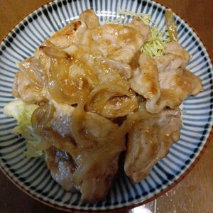 907307の作ってみた!投稿(行列のできる定食屋さんの🤩とろとろ豚の黒酢生姜焼き😋🍚)