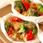 フライパン8分！【鶏肉×ブロッコリー包み蒸し】中華胡麻だれ