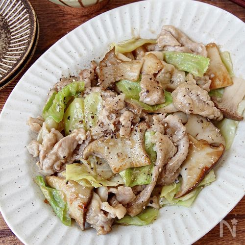 【豚こまとキャベツのとろうま炒め】節約おかず♪