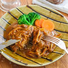 【カレー煮込みハンバーグ】家族みんなが喜ぶおかず♡