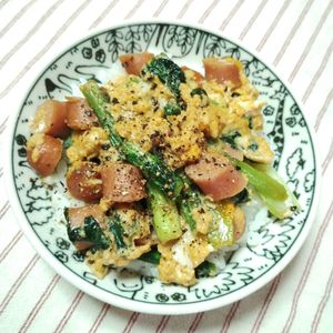 M＊Pの作ってみた!投稿(【小松菜とウインナーの甘辛丼】ごはんがすすむ簡単丼！)