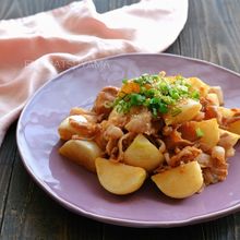 かぶと豚バラの旨だしにんにくオイスター炒め