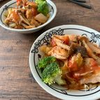 フライパンでお手軽！チキンとキャベツの【トマト煮込み】