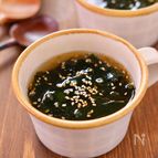 【わかめと白ごまのスープ】全部入れて煮るだけ！