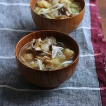 きのこ豚汁。