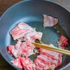 にんじん好きにはたまらない！豚バラの旨ぽんマヨ卵炒めの工程1