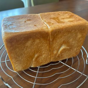 こむぎの作ってみた!投稿(厚切りがおいしい！しっとりふわふわ♪はちみつミルク食パン)