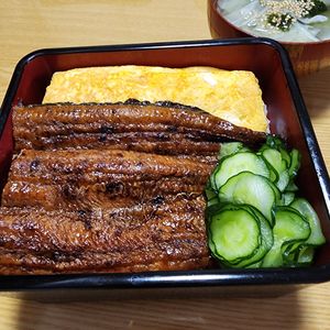 ナムディの作ってみた!投稿(土用の丑の日は贅沢を重ねて♪ボリューム満点【うな玉重】)