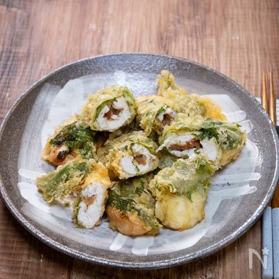 鶏ささみ肉の梅肉挟み大葉巻き天ぷら