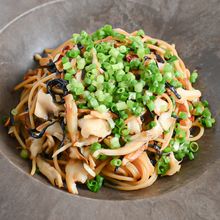 肉なしでも大満足！まいたけの塩こんぶペペロンチーノ