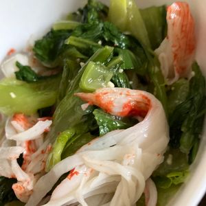 ここあの作ってみた!投稿(レンジで2分！チンゲン菜とカニカマの旨塩和え)