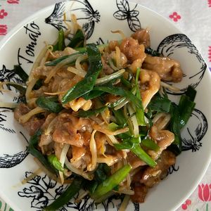 万福の作ってみた!投稿(10分でシャキうま！ごはんがすすむ【豚こまのパパッと炒め】)