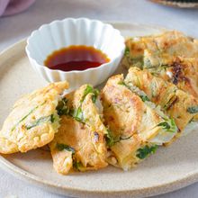 米粉でサクモチッ♪【餃子風チヂミ】