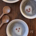 白玉おばけの黒ゴマ豆乳スープ