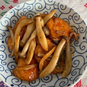 万福の作ってみた!投稿(ご飯がめっちゃ進むおかず♡秋鮭と舞茸の甘辛炒め)