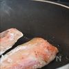 【鮭の豆乳クリームソテー】豆乳で優しい味わいに ⌾の工程3