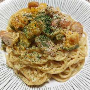 よっこの作ってみた!投稿(かぼちゃのカレークリームパスタ│ワンパンでほっこりパスタ)