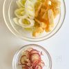 みょうが香る♪長ねぎと油揚げのみそ汁の工程1