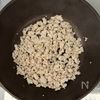 ピーマンがバリ旨《甘辛♡鶏そぼろ炒め》の工程1