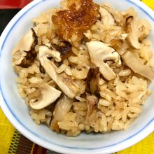 ジャー保温翌日でも縮まない！プリプリ松茸ご飯の炊き方